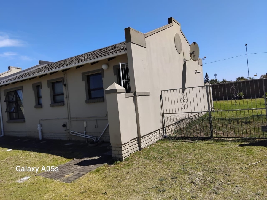 To Let  Bedroom Property for Rent in Kabega Park Eastern Cape